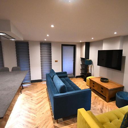 Luxury Non Smoking 2 Bedroom Retreat In Norfolk Attleborough Exterior photo