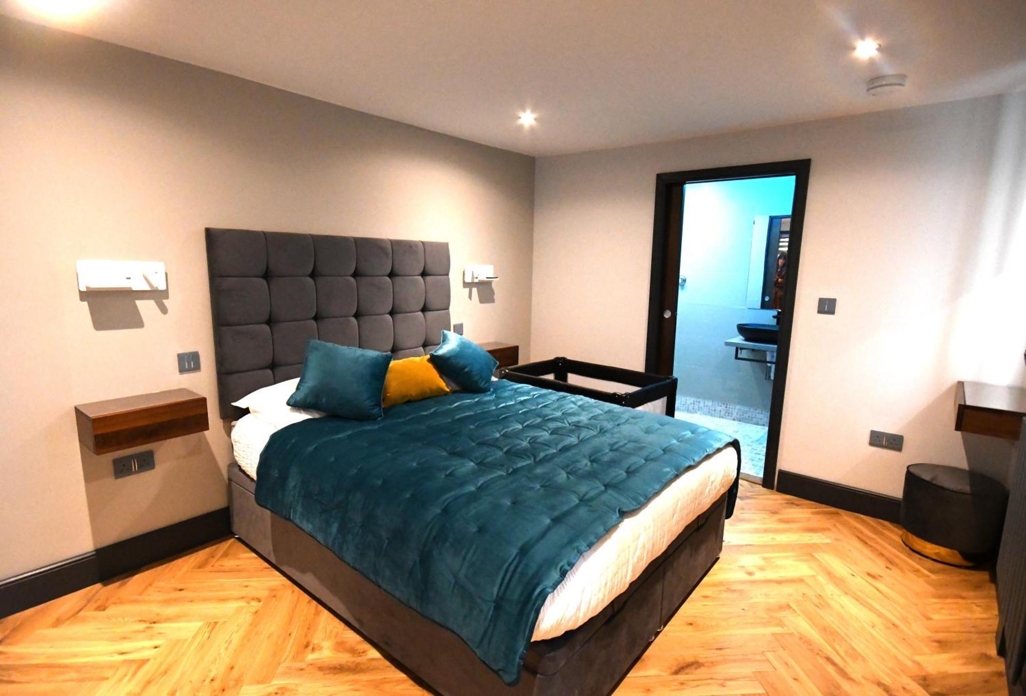 Luxury Non Smoking 2 Bedroom Retreat In Norfolk Attleborough Exterior photo